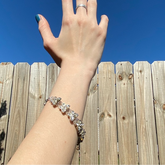 Vintage Rhinestone Butterfly Silver Tone Bracelet With Clasp & Heart - Picture 5 of 7